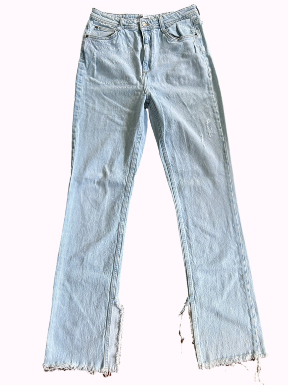 ⚡️2 for $38 Light Blue Distressed Ankle Jeans Size 6